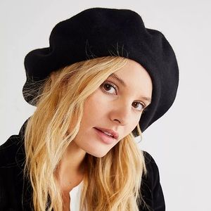 Free People Margot Slouchy Beret | Black